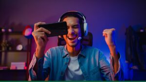 Fajne gry na telefon – TOP propozycje na Androida i iOS